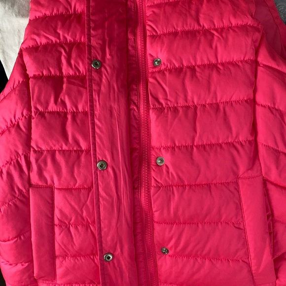 GAP Neon Pink Puffer Warmest Vest - Size Medium - NWOT - Picture 5 of 10